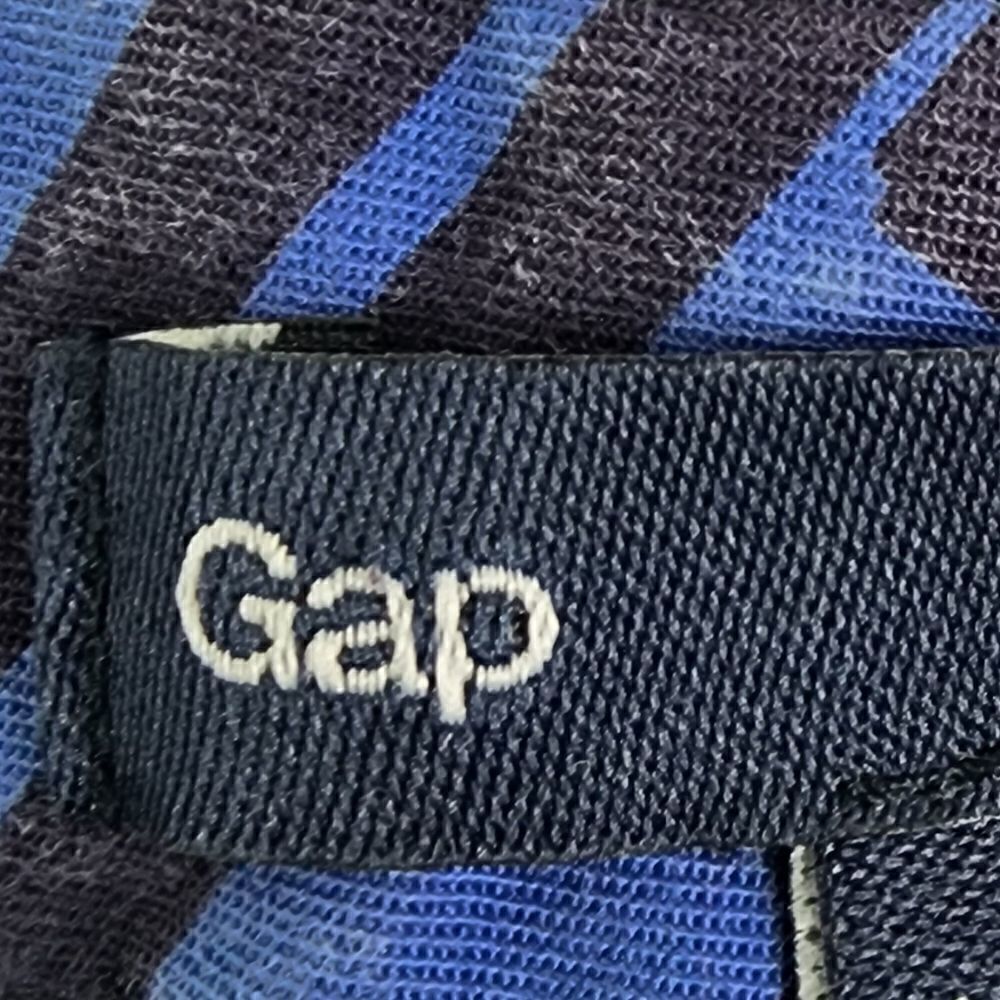 GAP WOMEN'S LOW RISE  SHORTS POCKETS SIZE 4 BLUE AND BLACK - Picture 3 of 4